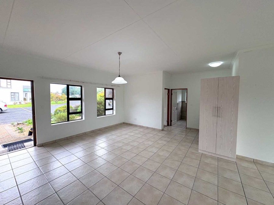 2 Bedroom Property for Sale in Stilbaai Wes Western Cape